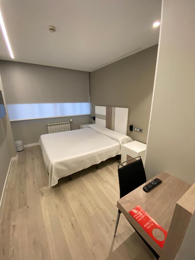 Hotel Escuela Madrid Luaran gambar