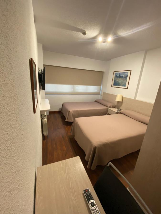 Hotel Escuela Madrid Luaran gambar