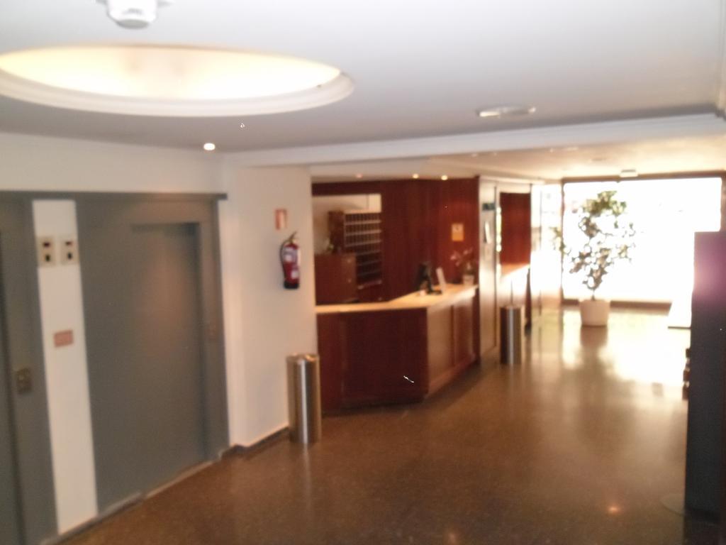 Hotel Escuela Madrid Luaran gambar