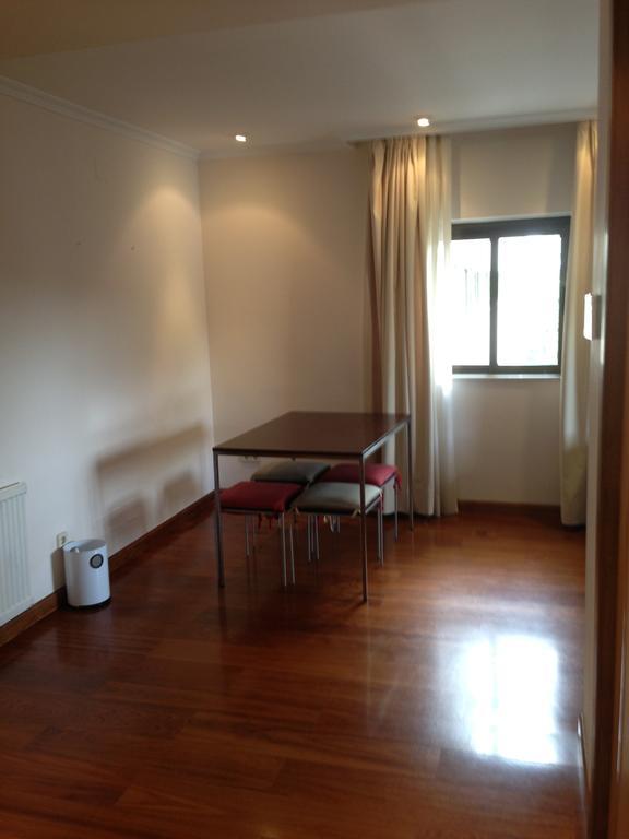 Hotel Escuela Madrid Bilik gambar
