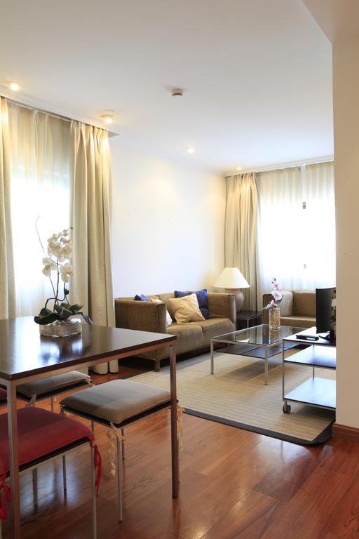 Hotel Escuela Madrid Bilik gambar