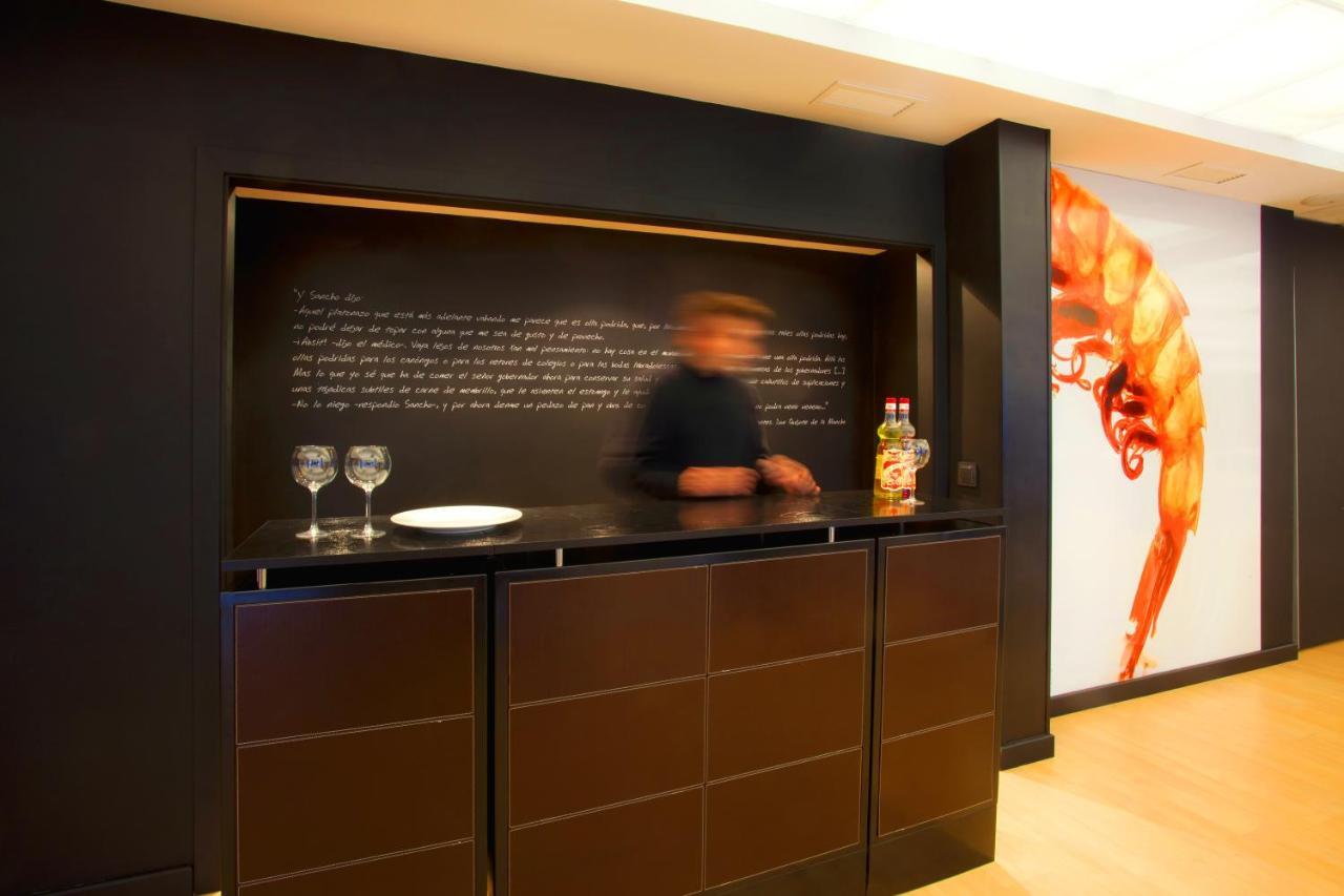 Hotel Escuela Madrid Luaran gambar